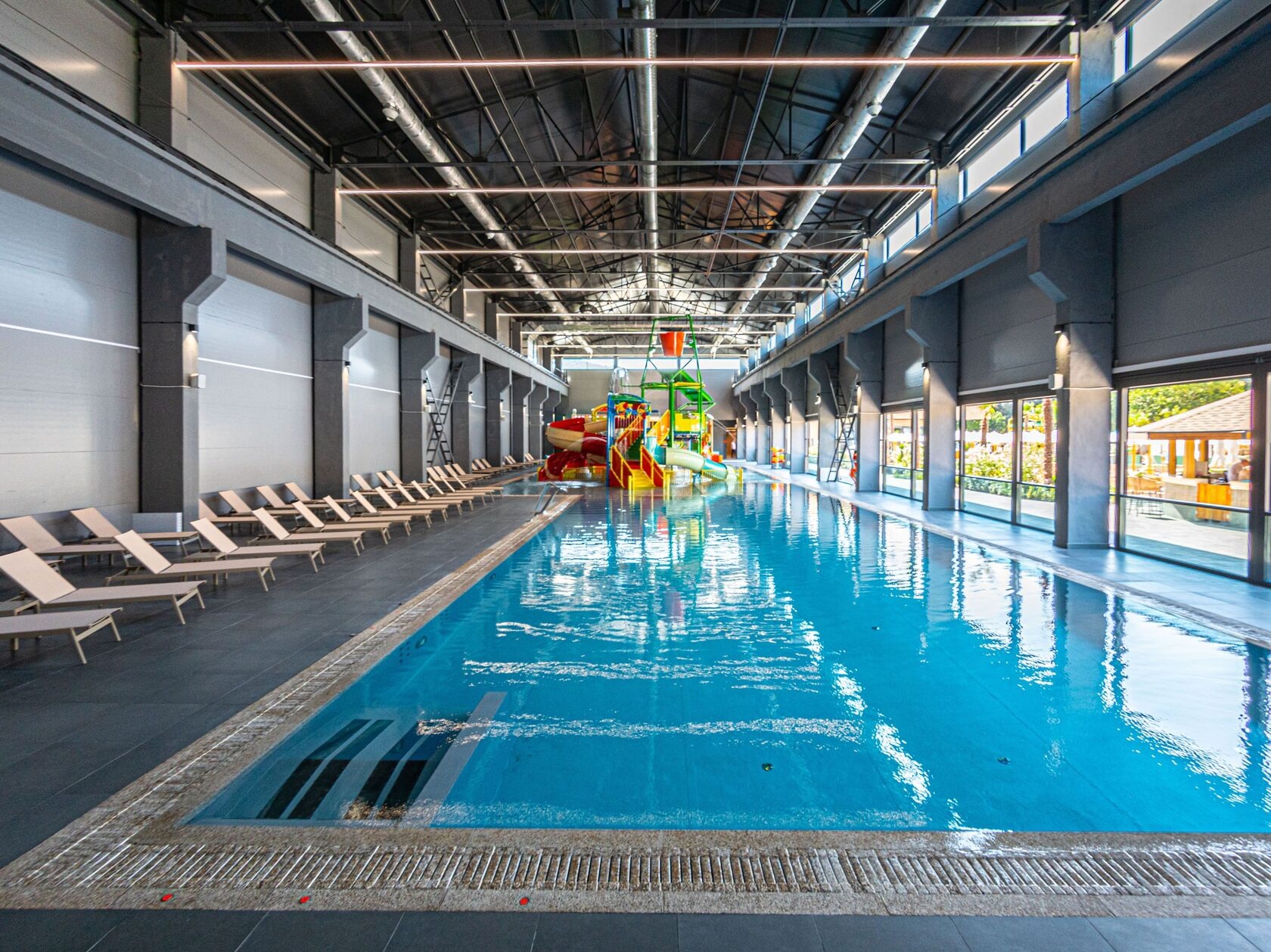 Крытый спортивный бассейн